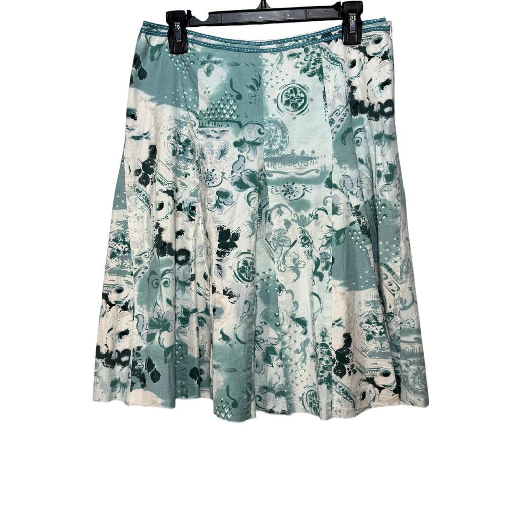 Lapis green and‎ white floral skirt. Size M